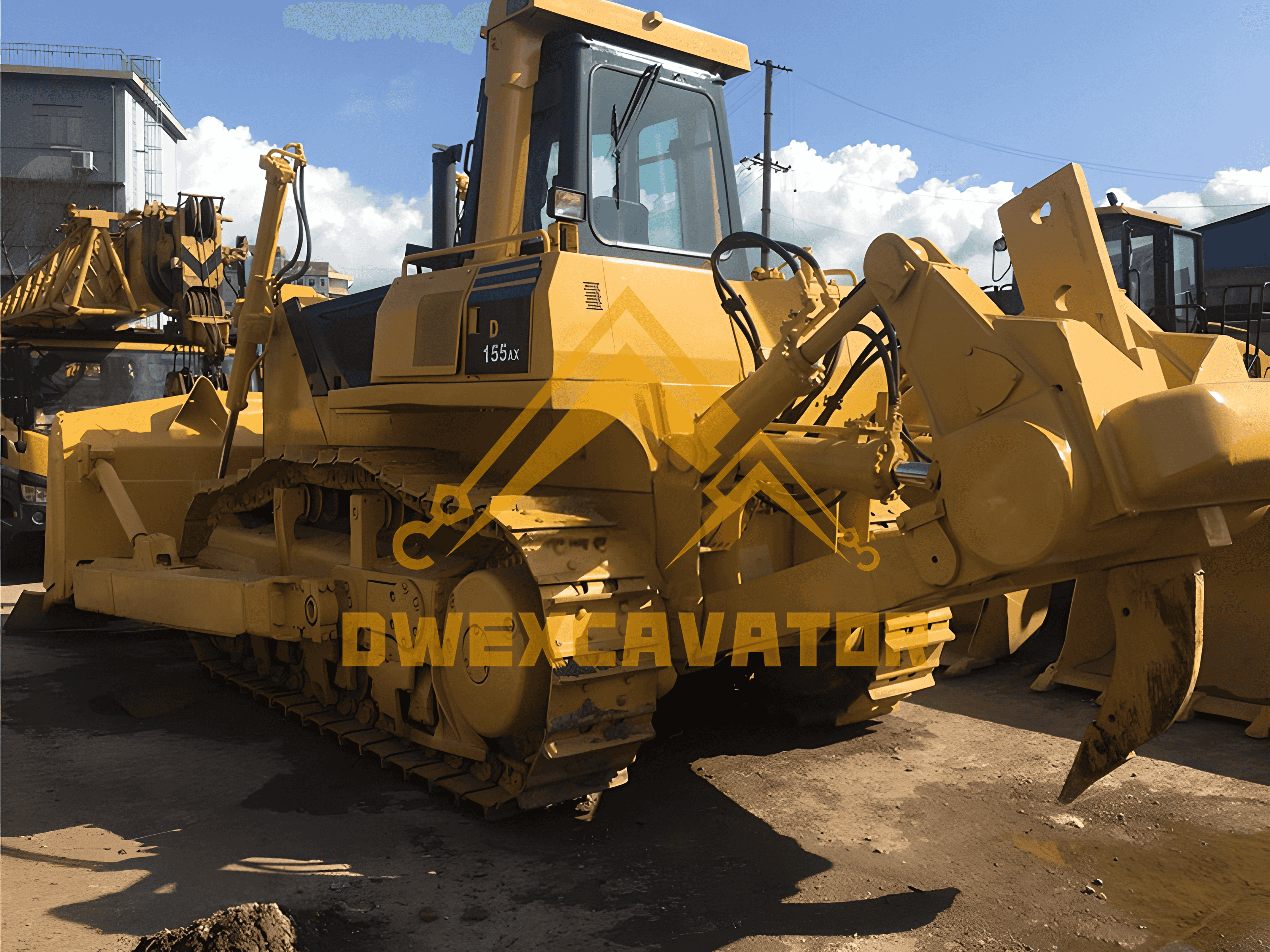 Used KOMATSU D155AX-5